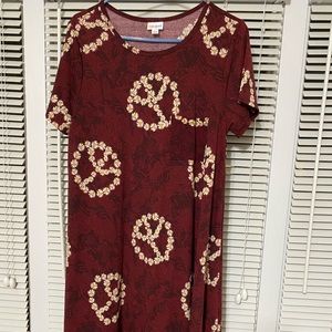 Brand NWOT LulaRoe peace sign Carly